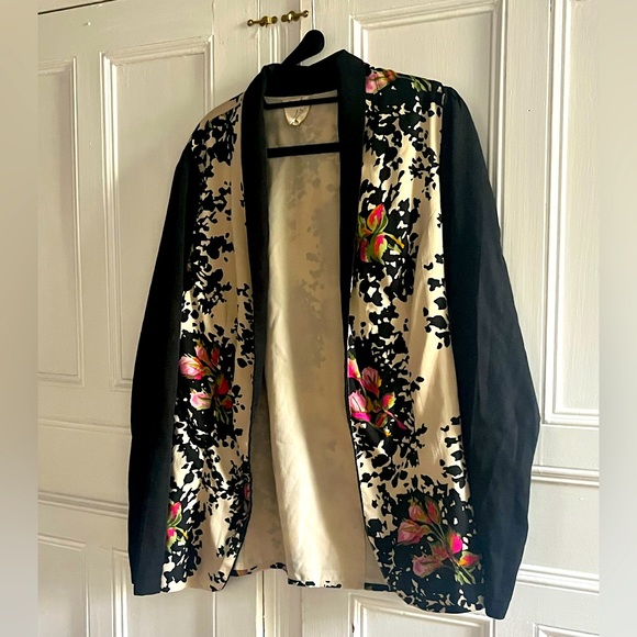Urban Outfitters Cream and Floral Blazer with Black Sleeves - Picture 1 of 3